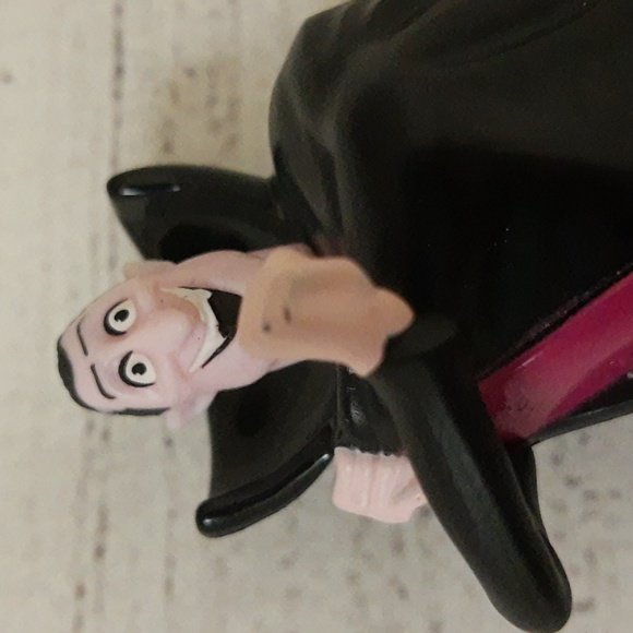 Hotel Transylvania 2 Talking Dracula McDonald’s Happy Meal Toy #1 2015 Halloween - Picture 6 of 11